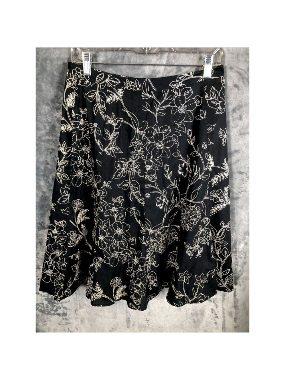 Ann Taylor Loft Skirt 4 Women’s Black Flare Floral Sequined Black Tan